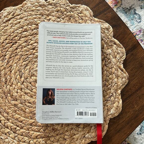 The Whole30 Book Day By Day Journal Your Daily Guide to Success Melissa Hartwig - Picture 4 of 7